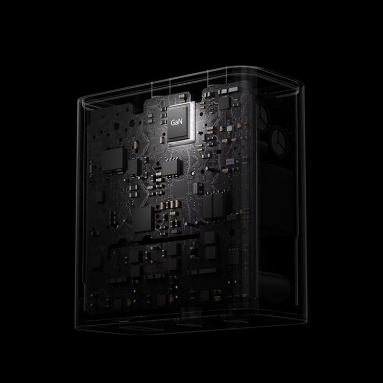 شارژر دیواری 100 وات سه پورت ناتینگ مدل CMF Power GaN به همراه کابل USB-C طول 1.5 متر